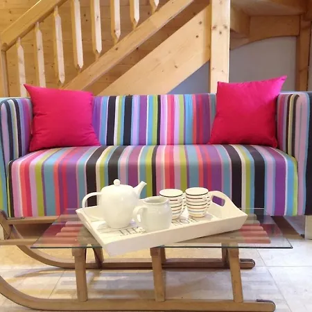 Spacious In Traditional French Village, Sleeps 8, Four Star With Fibre Broadband *