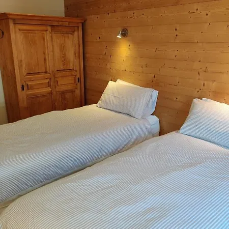 Spacious In Traditional French Village, Sleeps 8, Four Star With Fibre Broadband * Abondance