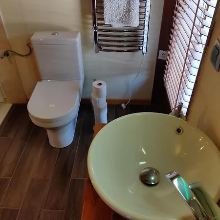 Spacious In Traditional French Village, Sleeps 8, Four Star With Fibre Broadband Abondance