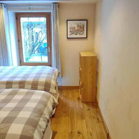 Spacious In Traditional French Village, Sleeps 8, Four Star With Fibre Broadband