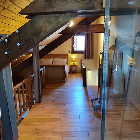 Spacious In Traditional French Village, Sleeps 8, Four Star With Fibre Broadband